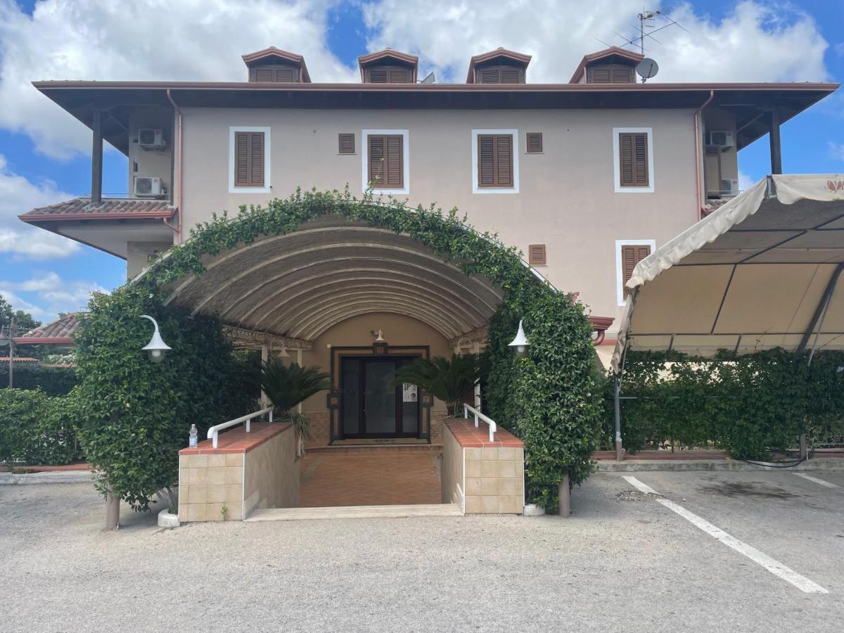 Ninfa Hotel Qualiano Exteriör bild